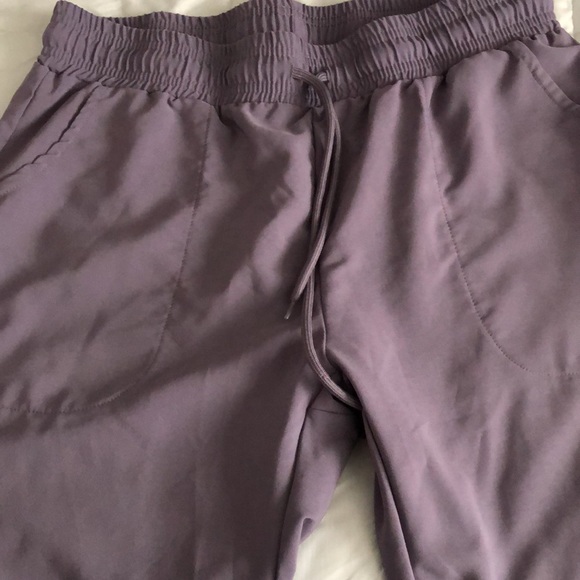 Embrace Life Athleisure Joggers Sz M - Picture 7 of 7